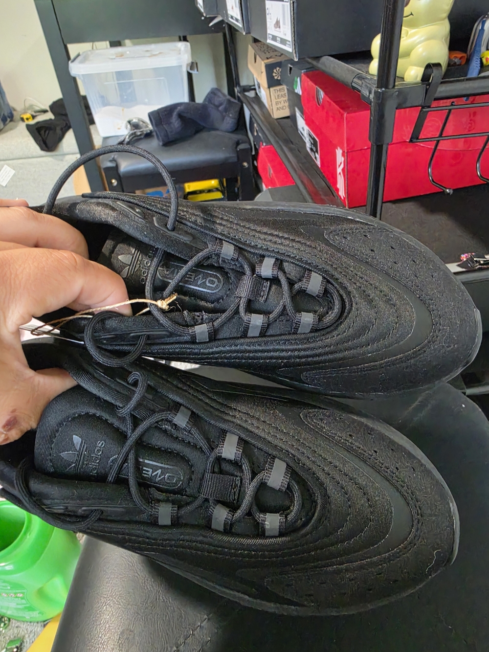 Adidas Ozelia J View 4